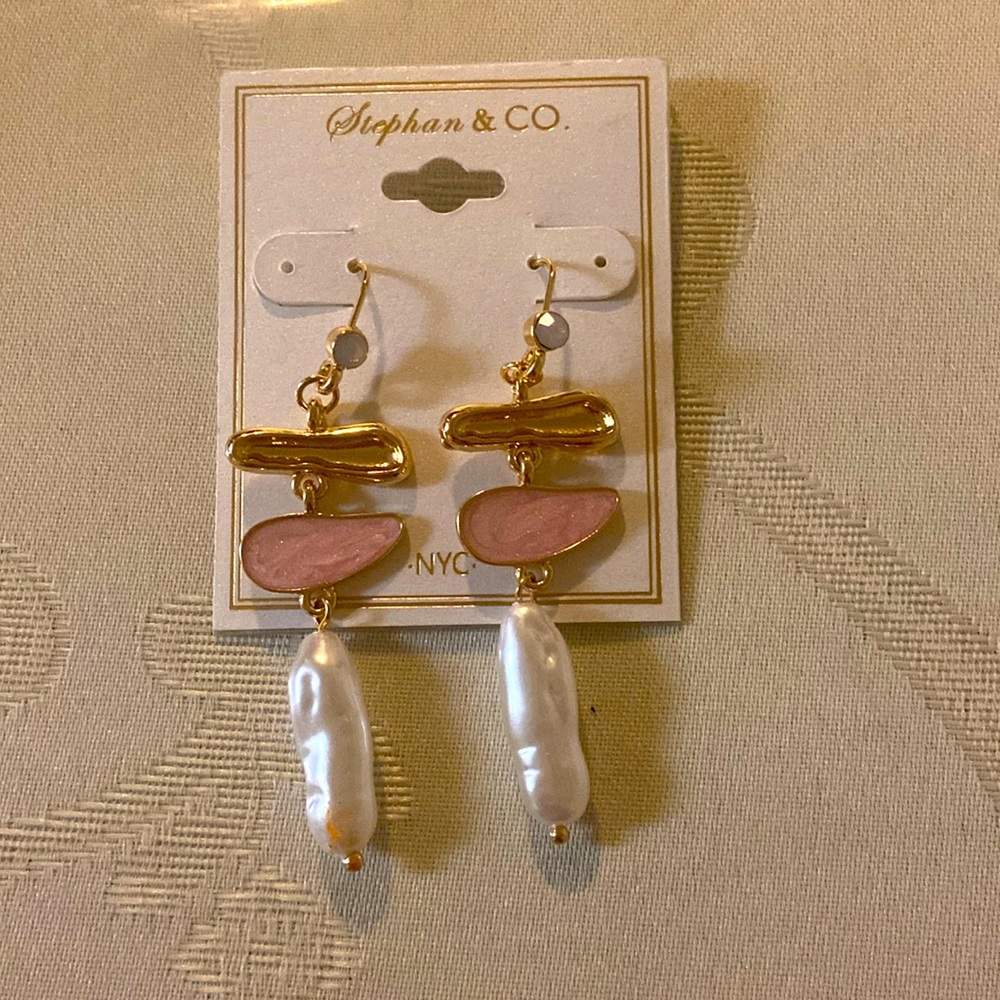 Stephan &co NYC, gold color with pink and pearl stones, dangly earrings